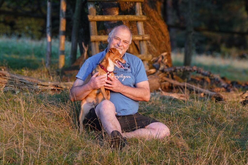 Author with dog Lenin in Rothenbuch before starting a long journey across Europe